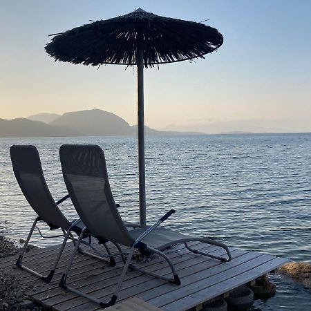 Villa Evita Mesongi Luaran gambar